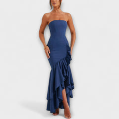 Zuri - Asymmetrisches Off-Shoulder Maxi-Kleid in Slim Fit in Blau