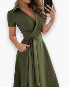 Damen Elegantes Kleid mit Gürtel | Midi in Armee Grün