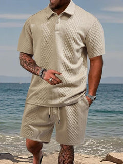 Niall - Strukturiertes Set aus Poloshirt und Shorts in Beige