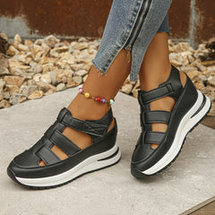 Patricia | Leicht Verstellbar Sandalen in Schwarz