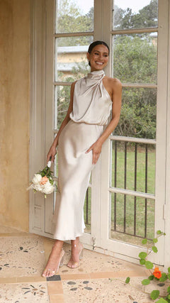 Elegantes Neckholder-Kleid für Damen in Champagner