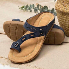 Tiziana® | Bequeme, rutschfeste, flache Sandalen für Damen in Blau