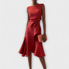 Juliette – Asymmetrisches Midikleid mit Drapierung in ROT