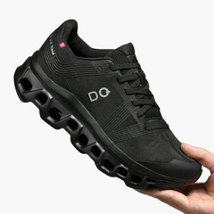 Herren Sneaker mit Schnürverschluss und Mesh Obermaterial in Schwarz