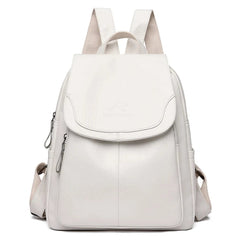 Kristlaug | Eleganter und leichter Rucksack in zartem Weißton in Weiß