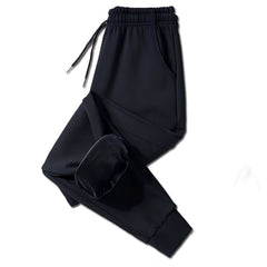 Theo - Bequeme und warme Hose in Schwarz