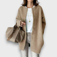 Teresa – Weicher Wollcardigan mit eleganter Linie in Khaki