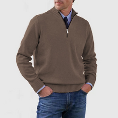 Herrenpullover mit halbem Reißverschluss in Braun
