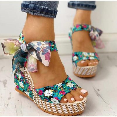 Marika® | Plateau-Sandalen mit Blumenmuster