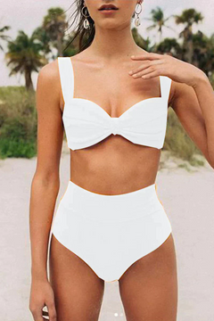 Zia® | Trendiges Bikini-Set für unvergessliche Sommerabenteuer in Weiß
