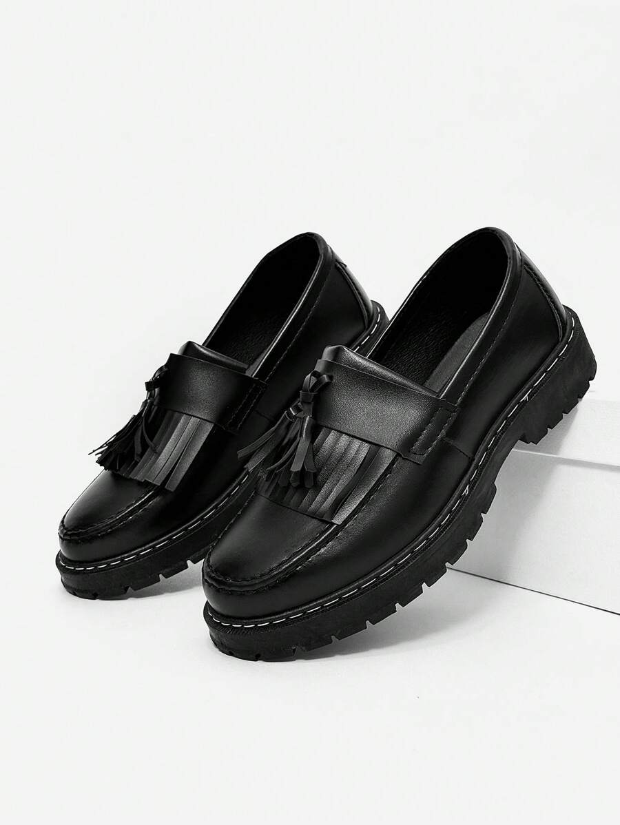 Christian – Slip-On Herrenschuhe Schwarz Leder Dicksohle