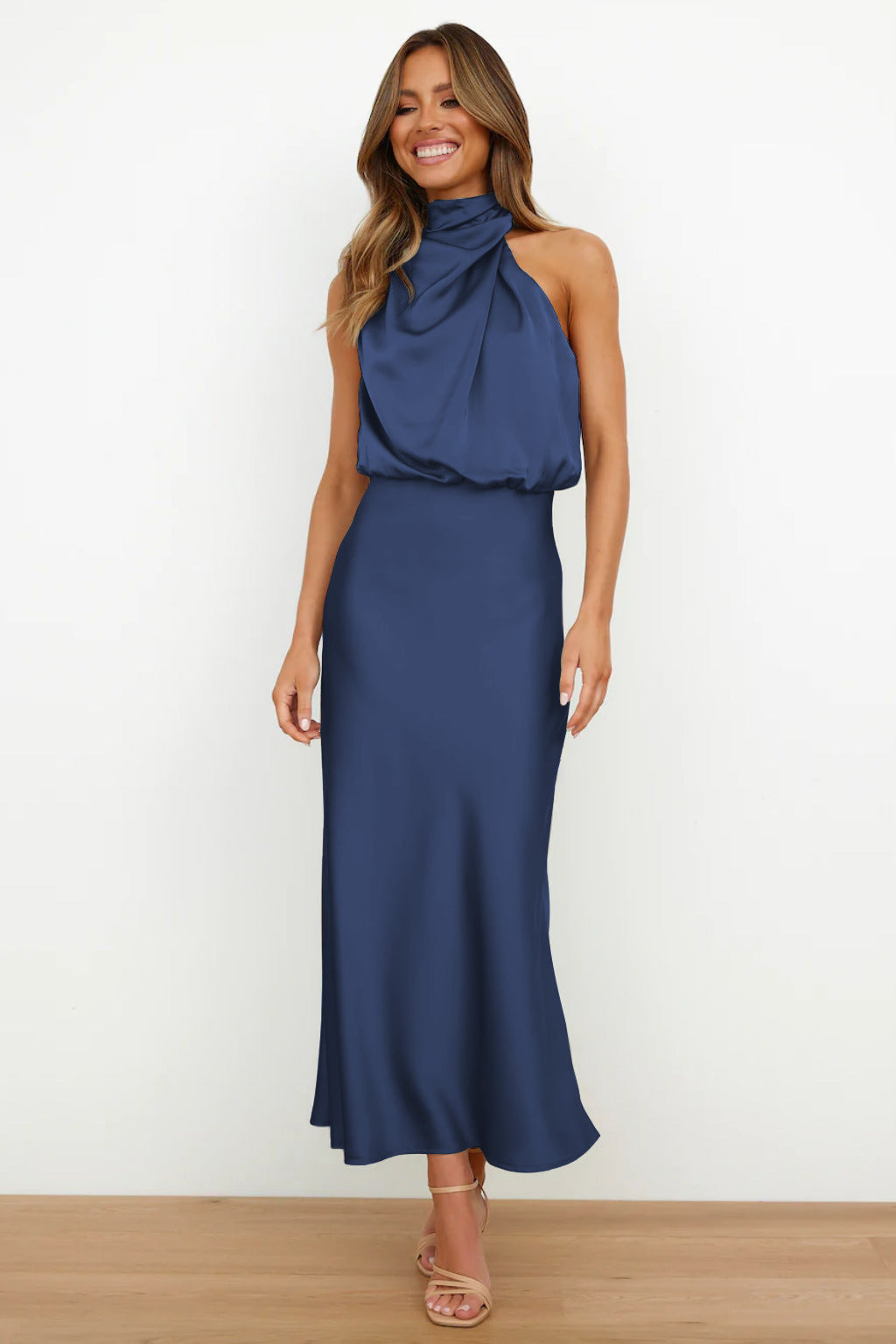 Verona  | Elegantes Kleid mit offenem Rücken