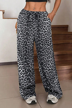 ESSENTIELLE LEOPARD-JOGGINGHOSE in Schneeleopard
