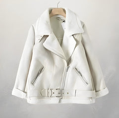 Alva - Stilvolle Leder-Bikerjacke mit Polokragen und Gürtel in Weiß
