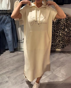 Saskia™ | Lässiges Hoodiekleid in Beige