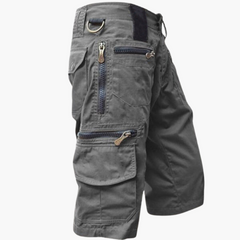 Herren knielange Cargo-Shorts mit mehreren Taschen und Gürtelschlaufen in Grau