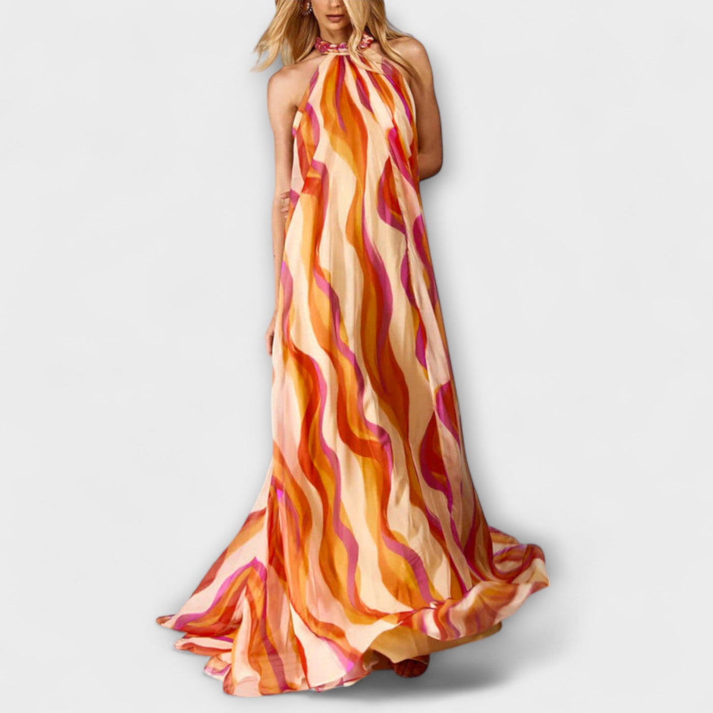 Rumi - Stilvolles Maxikleid mit Wellenmuster und geflochtenem Design