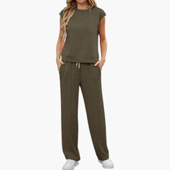 Zweiteiliges Sommer Set für Damen mit Kappärmeln und Taschen in Armeegrün