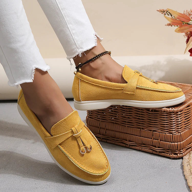 Rilena - Elegante Loafers mit dekorativen Nahtdetails in Knotenform