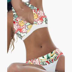 Rückenfreier Damen Bikini - Neckholder Design für Sommerurlaub in Weiß Rot