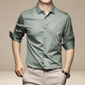 Hellgrün