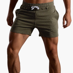 Gestreifte Shorts mit Kordelzug - für Herren im Sommerstil in Grün