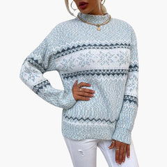 Damen pullover mit Rollkragen und Schneeflockenmuster in Hellblau