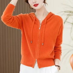 Kiana – Gestrickter Kaschmir-Hoodie in Orange