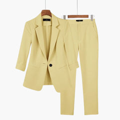 Elegantes Blazer- und Hosen-Set für Frauen - Perfekter Anzug in Gelb