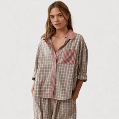 Isabella | Relaxed Pyjama-Set Damen stilvoll getragen in Rosa