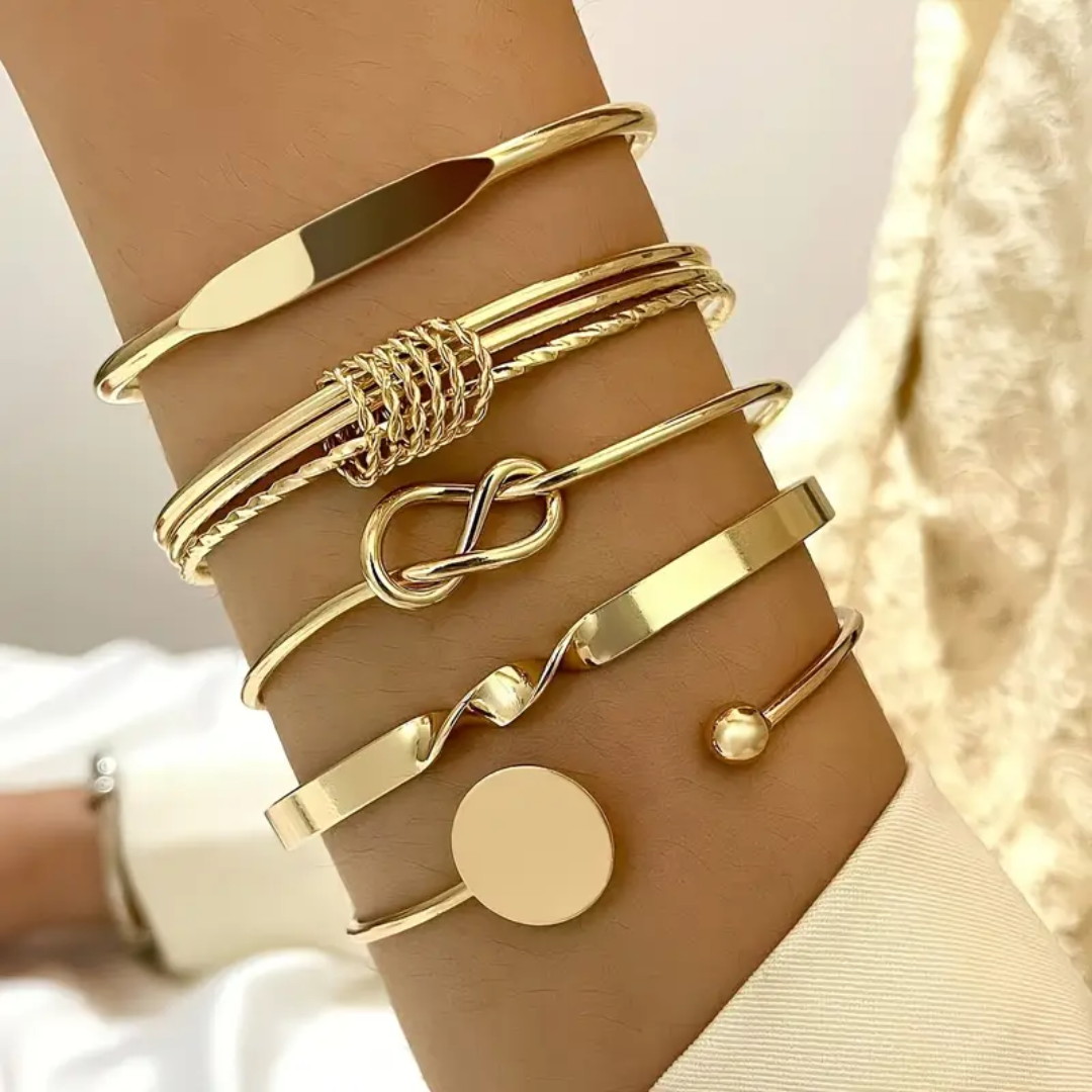 Mia - Goldene Armreif-Kollektion