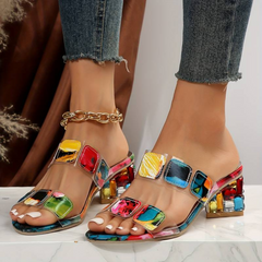 Sandalen Damen – Stilvolle, Bequeme Sandalen mit Funkelnden Details in Mehrfarbig