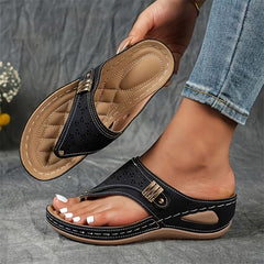 Ysola - Softtouch-Keilsandalen in Schwarz