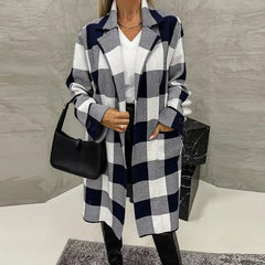2023 Wintermode Mantel in Blau