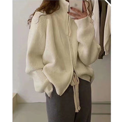 Halsey - Strickjacke mit Reißverschluss - Herbst-Outerwear in Cremeweiß