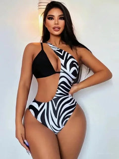 Georgina® | One-Shoulder-Badeanzug mit Cut-outs in Schwarz