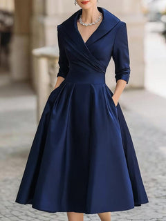 Lea™ - Elegantes Midikleid in Marinblau