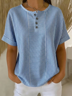 Selvara - gestreifte Bluse mit Knopfdetails in Marineblau