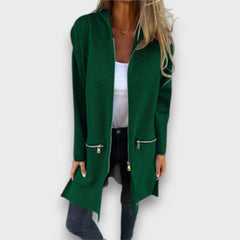 Junira – Langer Cardigan mit Reißverschluss in Grün