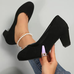 Emilia | Pumps Damen stilvoll mit breiter Spitze in Schwarz