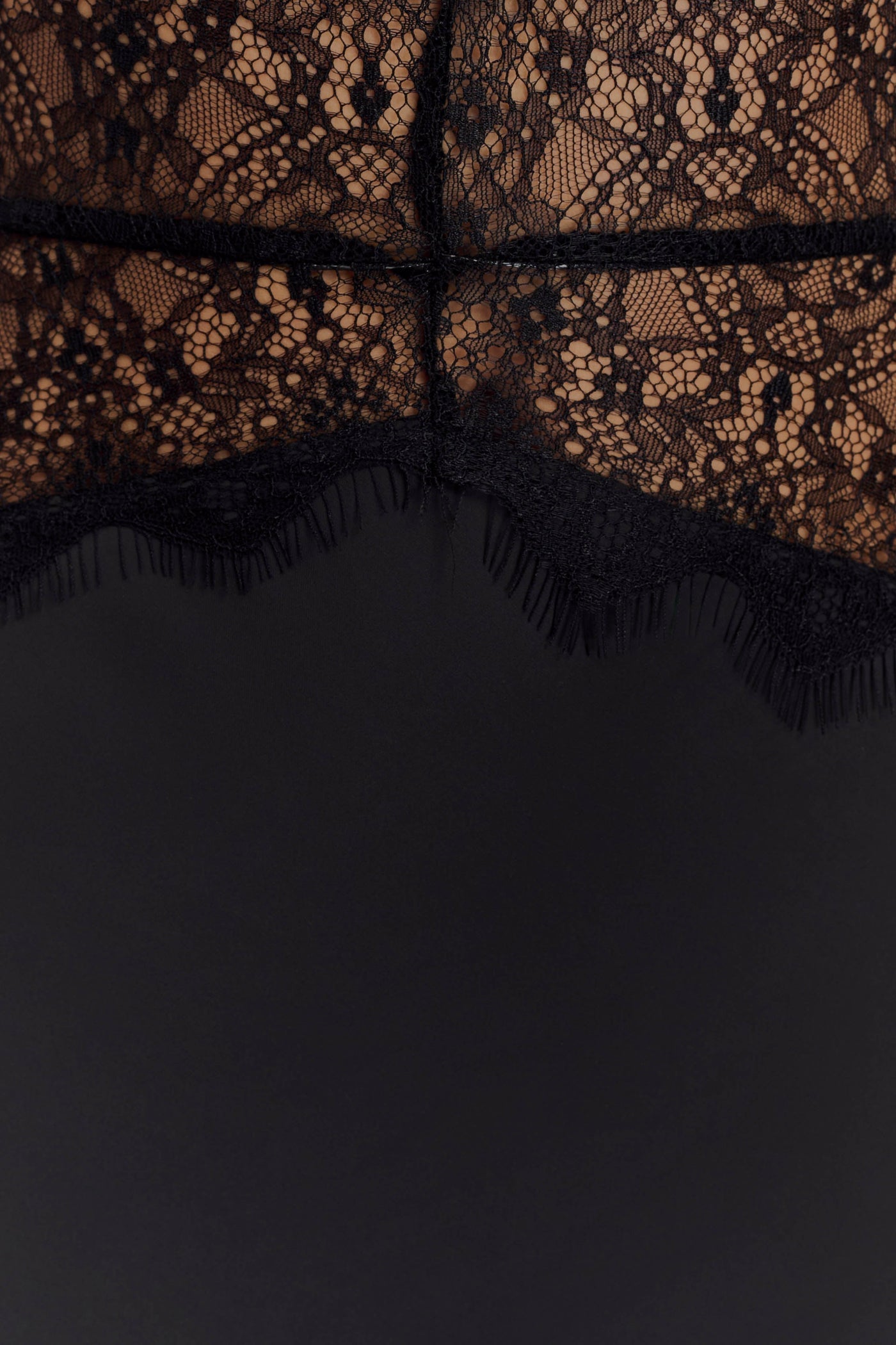 NOIRÉA - Spitzen- & Satin-Kleid