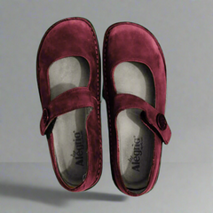 Petra | Neue Damen Einzelschuhe – Bequem und Elegant in Weinrot
