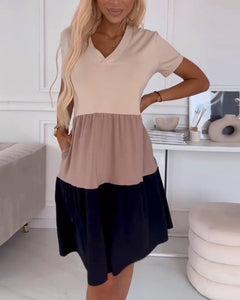 Alva | Farbblock Freizeitkleid mit kurzen Ärmeln in Khaki