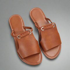 Katelina | Handgefertigte flache Sandalen aus Premium-Material in Hellbraun