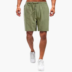 Sommerliche Freizeitherren-Shorts mit Kordelzug und Seitentaschen in Hellgrün
