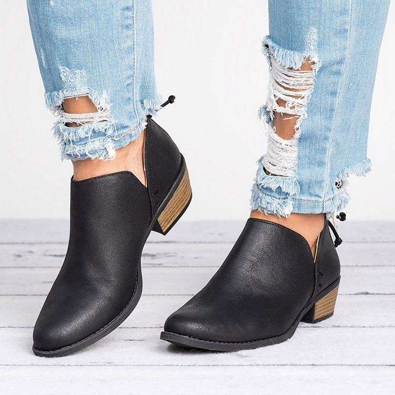 Jaslene - Damenstiefel im Retrostil mit Absatz