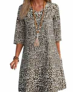 Alma - Casual Kleid - Saisonale Eleganz in Braun