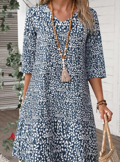 Alma - Casual Kleid - Saisonale Eleganz in Blau
