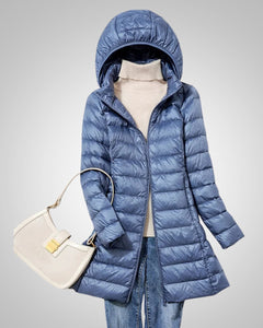 Paula | Damen Leichte Gesteppte Lange Daunenjacke in Blau