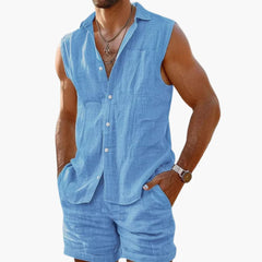 Herren Set mit ärmellchem Hemd und Shorts für den Sommer in Himmelblau